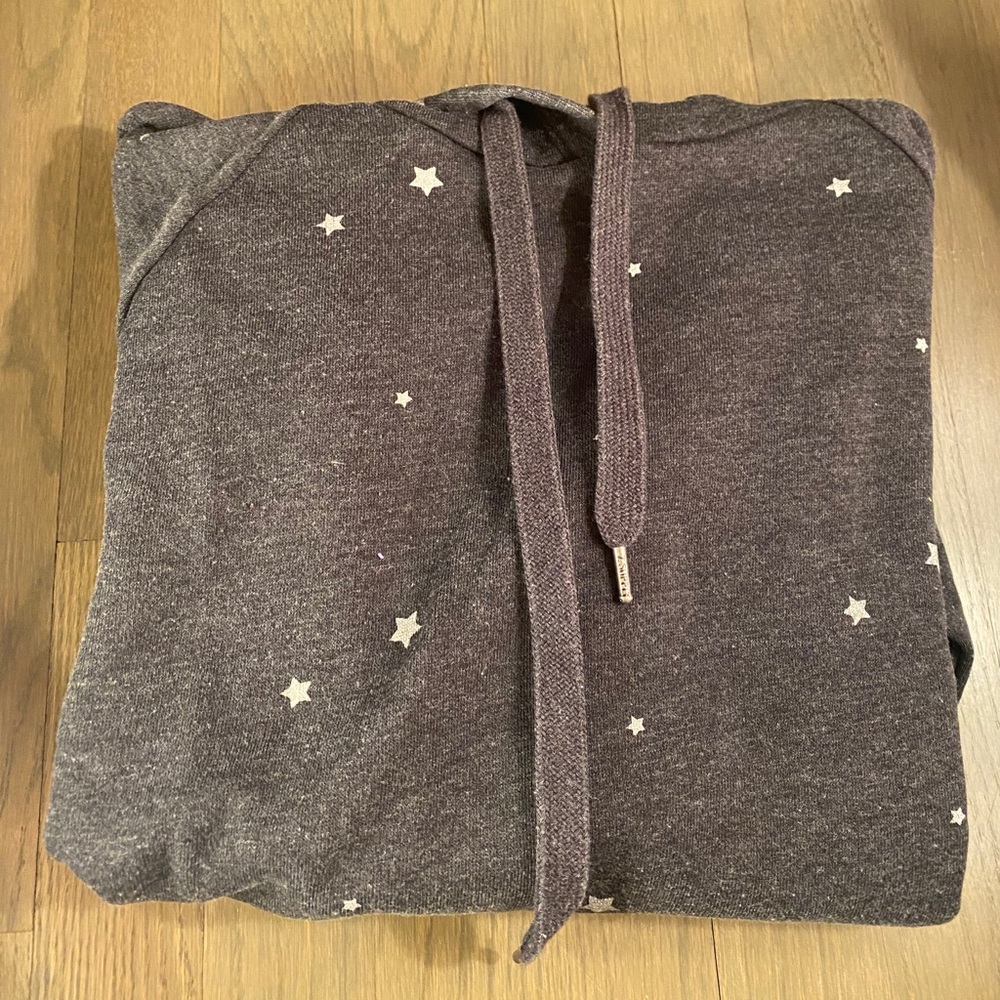Z supply size small star sweatshirt